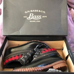 G.H. Bass & Co. low duck boot